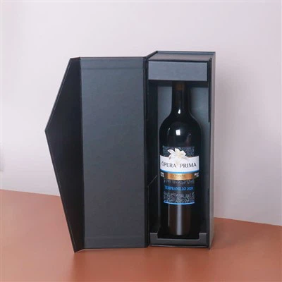 กล่องไวน์ครบรอบปีแรก